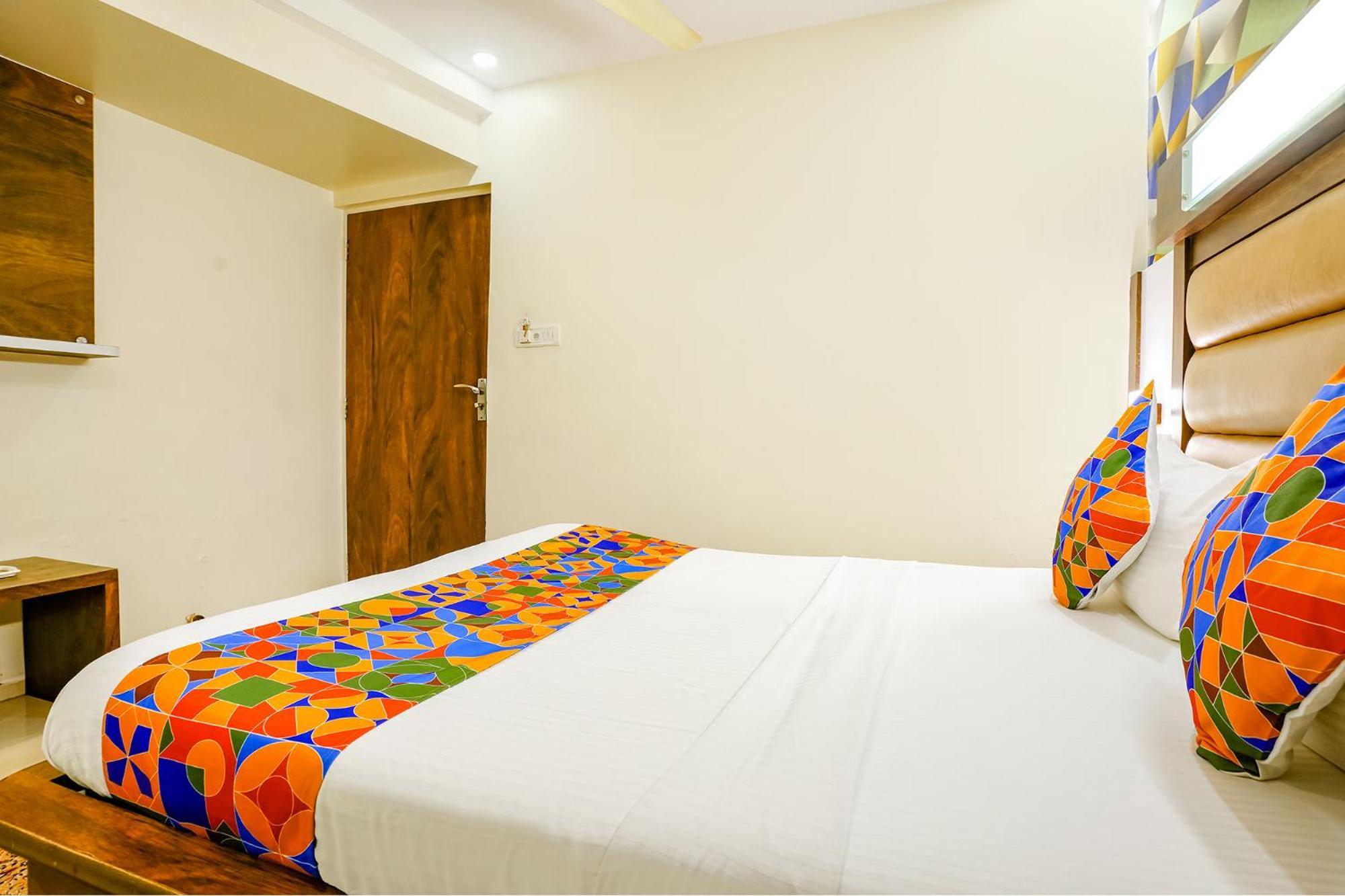 Hotel Naivedhya By Kwality Inn Thane Exterior photo