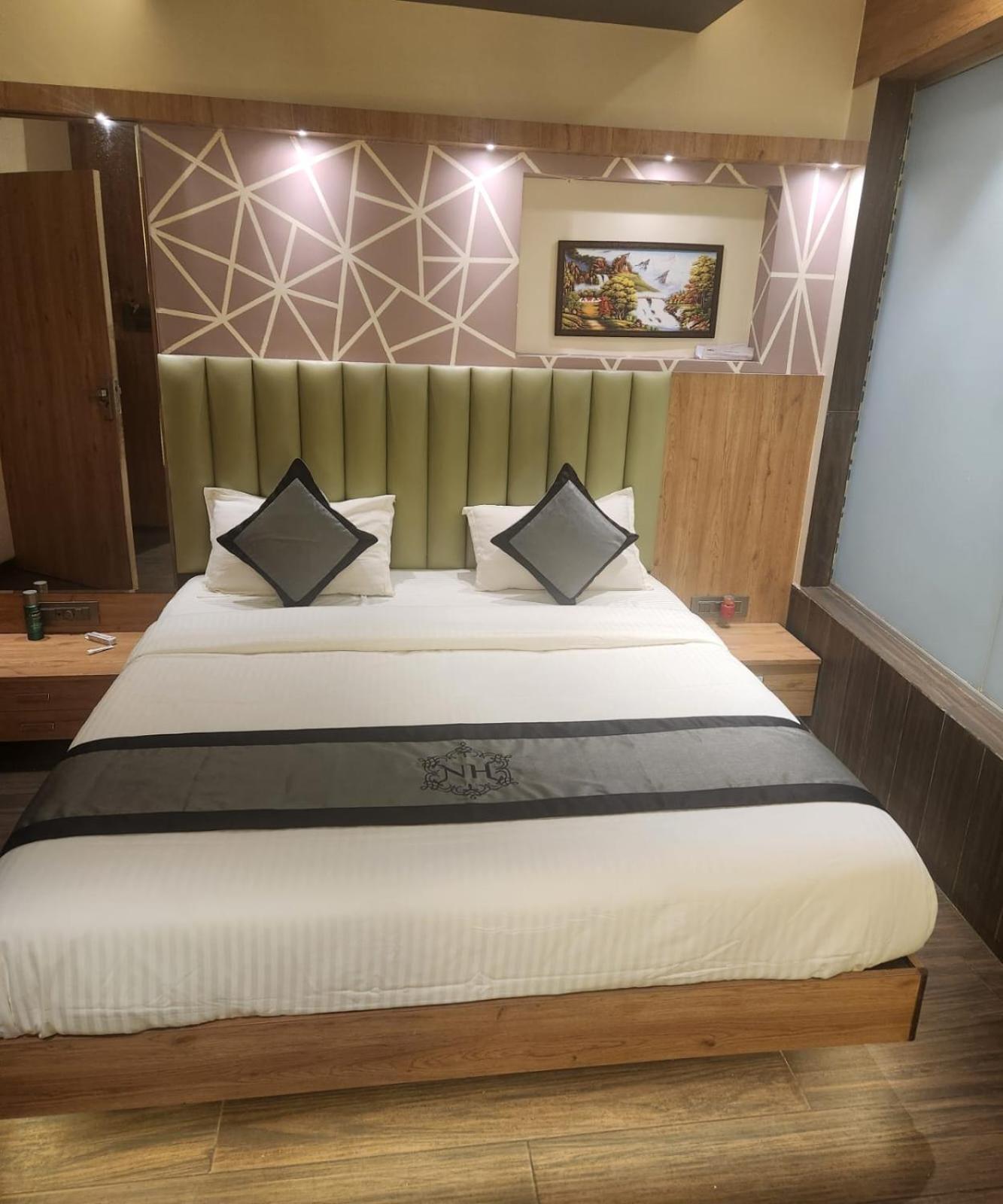 Hotel Naivedhya By Kwality Inn Thane Exterior photo