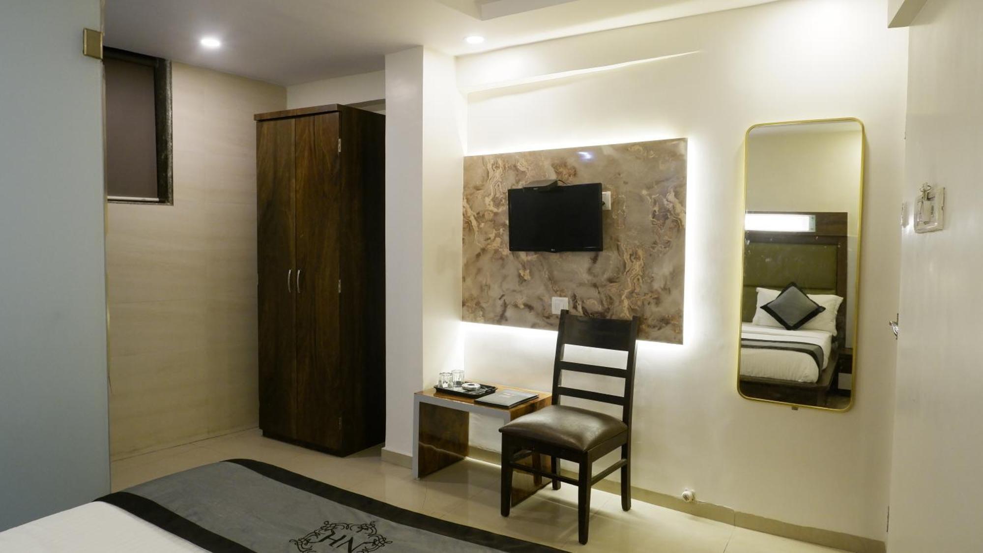 Hotel Naivedhya By Kwality Inn Thane Exterior photo